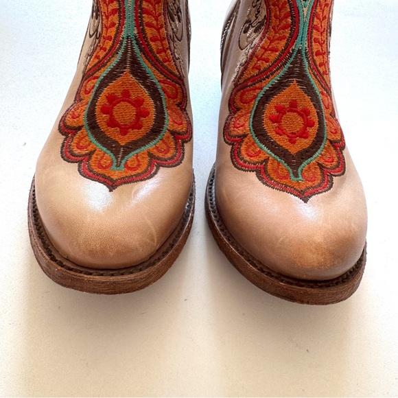 Corral Natural Tan Floral Embroidered Leather Ankle Boots Western Cowboy 6.5 - Picture 5 of 15